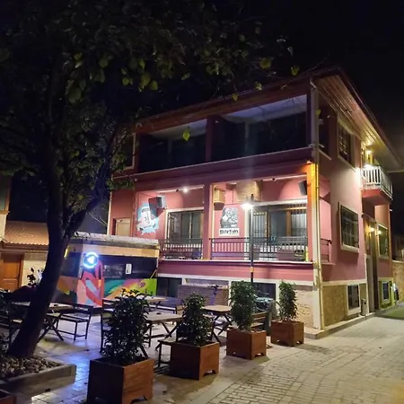 Berlin & Street Antalya
